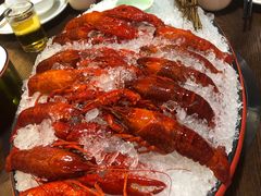 -虾弄弄海派小龙虾·牛羊蝎子火锅