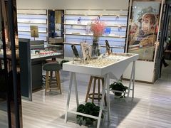 -宏宇眼镜蔡司依视路折扣店(兆佳眼镜城店)