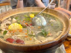 石橄榄炖鸡-洪大厨鸡煲(福田店)