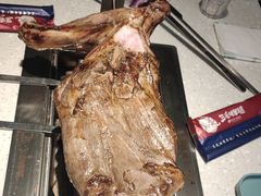 -三毛烤羊腿(乐园路总店)