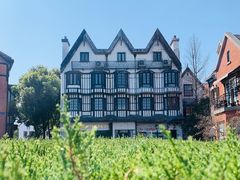 -钟书阁(松江泰晤士小镇店)