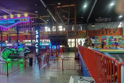 点击看大图 -多乐岛运动游乐城(杭州店)