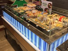 面包甜点陈列柜-巴黎贝甜(右安门店)