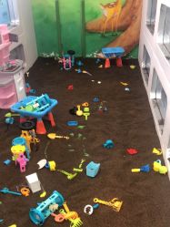 -孩子王童乐园(唐山万达广场店)