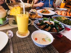 -卷心菜和避孕套餐厅(Pattaya)