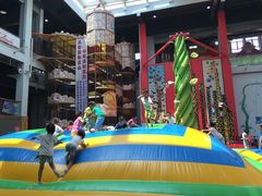 -蒙特利亲子乐园