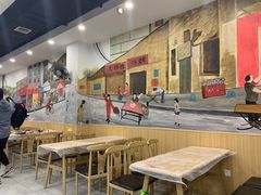 大堂-江城燕子大排档(江汉路步行街店)