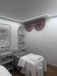 -苗方清颜痘肌研究所