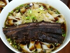 -小龙大肉面馆