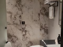 -万泊酒店(长沙五一广场国金中心店)