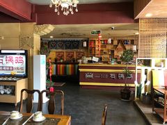 门面-峰瑞藏地美食·石锅鸡·牦牛肉(大昭寺品牌店)