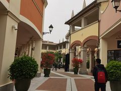 -佛罗伦萨小镇广佛名品奥特莱斯(疏港路店)