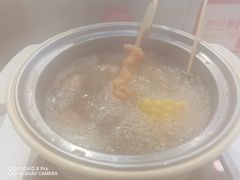 菌汤锅底-百品聚旋转火锅(万德庄店)