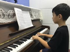 -The ONE 智能钢琴教室音乐恋琴吧·青岛市海玖玖艺术培训学校