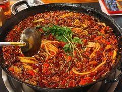 泡椒美蛙汤锅-鸿顺老铁锅美蛙鱼府(解放碑店)