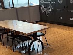 -瑞幸咖啡(纽宾凯酒店新华路店)