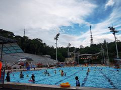 -越秀山游泳场