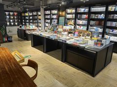 -阅西安新华书店(翠华南路店)