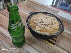 -三品阁过桥米线(万达店)