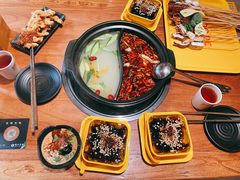 -串门邻居串串火锅(云南南路店)