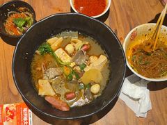 -万记麻辣烫国展总店