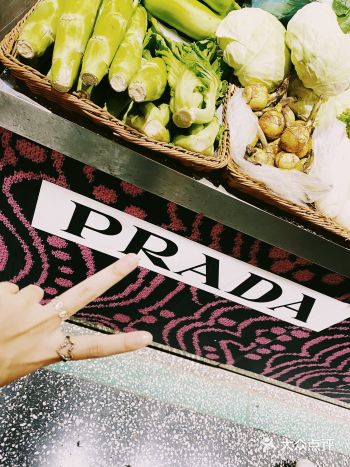 魔都探店｜PradaX乌中市集菜市场的天花板