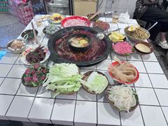 -财二舅火锅招待所