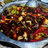 低评分好味道 | 成都金堂这家社区火锅鱼，味道巴适得板