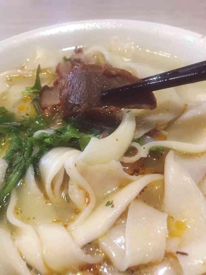 丁记烩面馆(华润店)-"东滨路似乎也有一家.连锁小餐馆,量大,实.