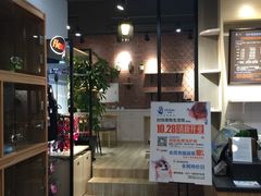 -宠小格时尚宠物生活馆(唐镇店)