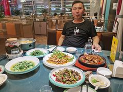 -皇宫大酒店
