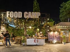 -席娜卡琳火车铁道夜市