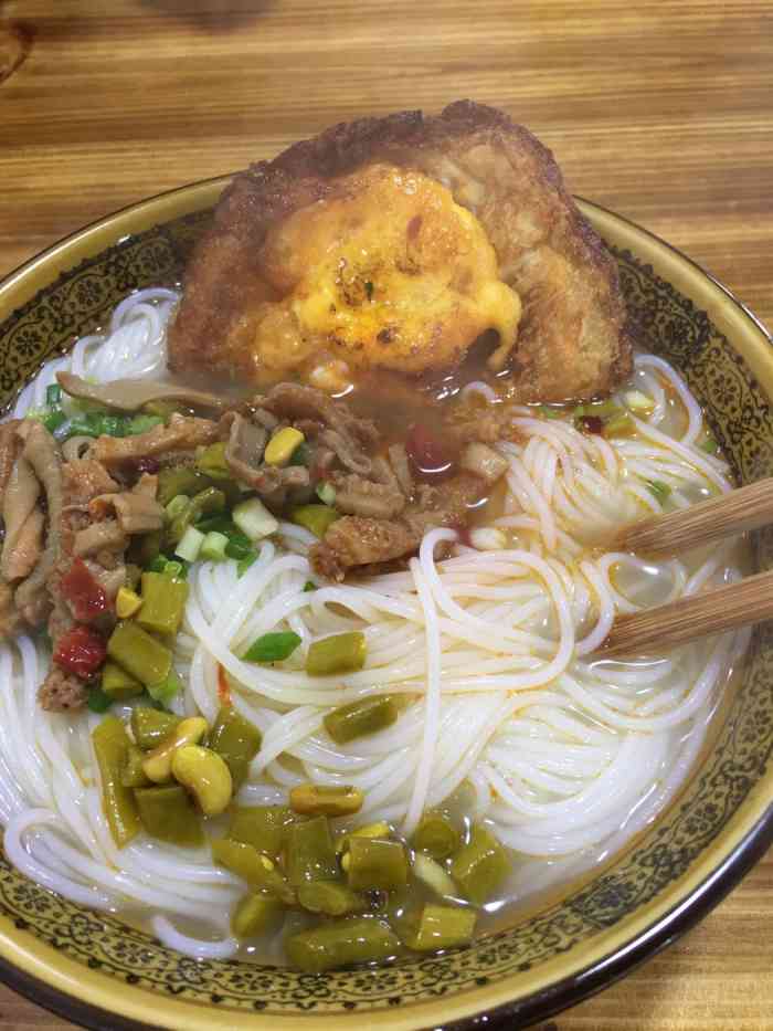 抚州汤粉特色米粉洁白大骨汤底哦