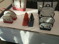 -东荟城名店仓