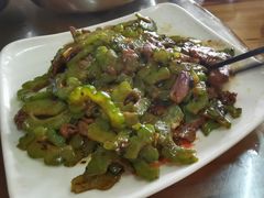 凉瓜炒牛肉-米岗农庄