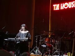 -TZ House音乐现场(来福士中心店)