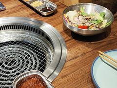 -明洞阿姨·韩式酱蟹烤肉·创意料理(三元桥店)