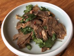 -侬佳蒸菜馆(听潮店)