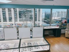 -优视觉视光中心•青少年近视防控(新世界中心写字楼店)