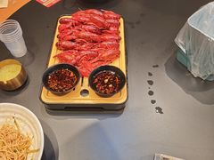 -肥肥虾庄·金牌油焖大虾(汉口城市广场店)