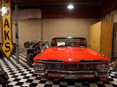 -席娜卡琳火车铁道夜市