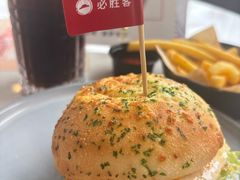 -必胜客(华南摩尔店)