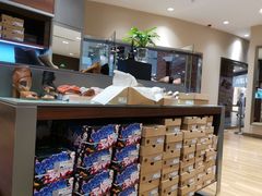-UGG(燕莎奥特莱斯购物中心店)