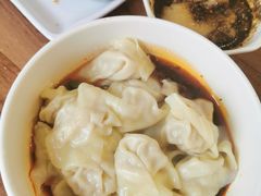 -继红顺河抄手名小吃