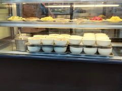 面包甜点陈列柜-护国寺小吃店(红莲南路店)