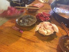 -岗上渣渣老火锅(两路口店)