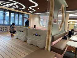 -奈尔宝·国风主题儿童乐园·亲子餐厅(豫园商城店)