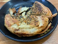 锅盔-青石桥老瓦房肥肠粉总店(青石桥总店)