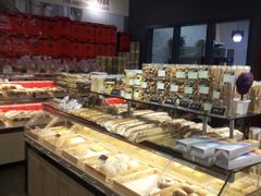 -梁师傅烘焙(山亭店)