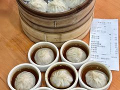 -莱莱小笼·乔艾